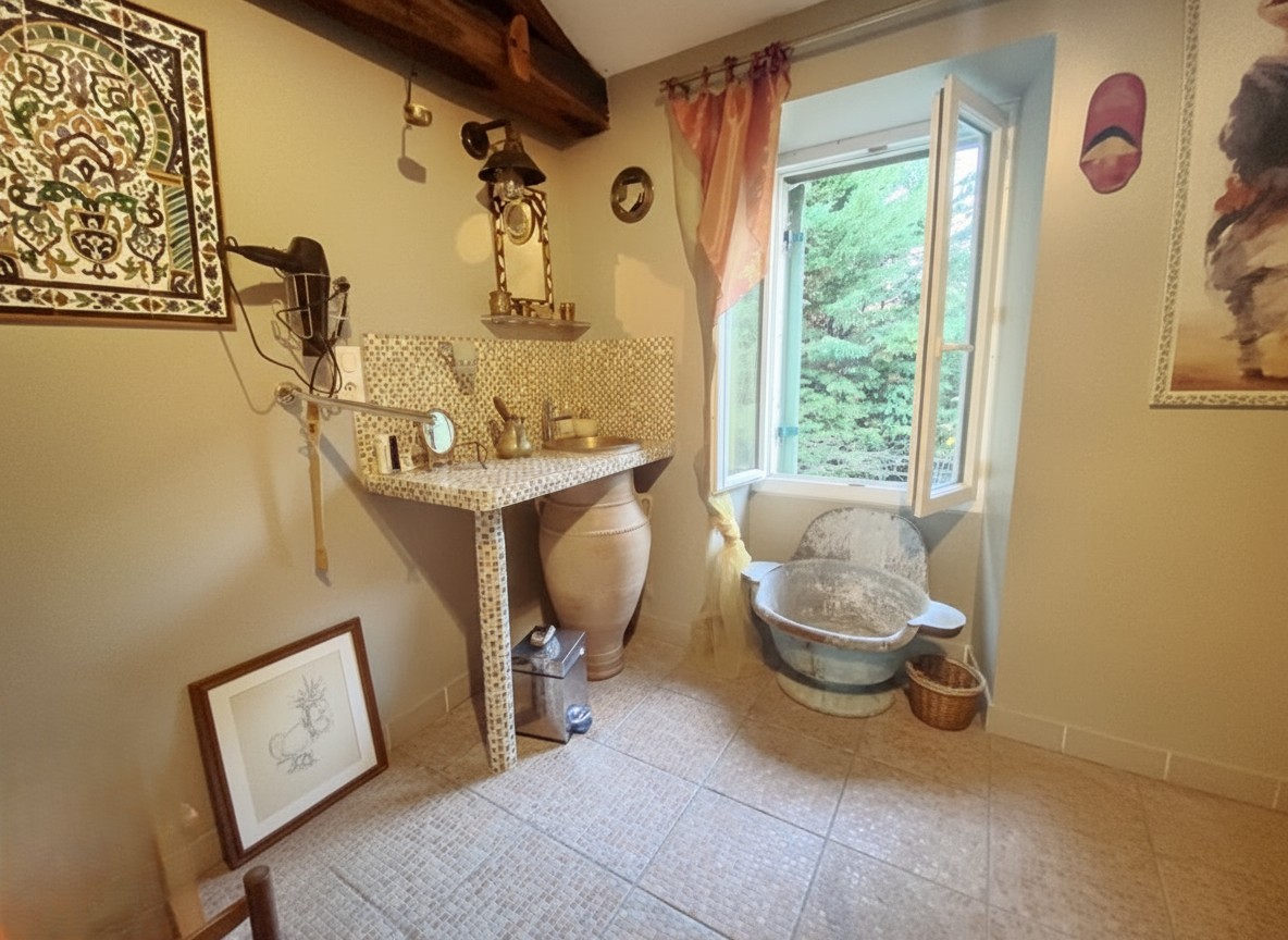 SALLE DE BAIN DU HAUT 12 OK