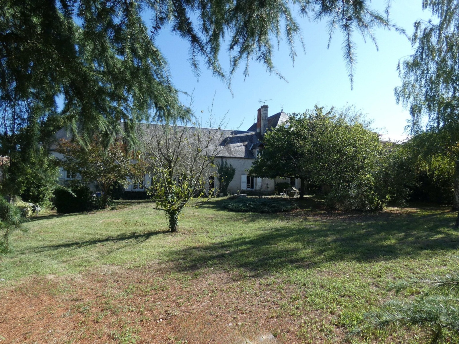 Maison de maître à vendre à Archigny (86210) — Vienne – 284 m² – 7 ch.