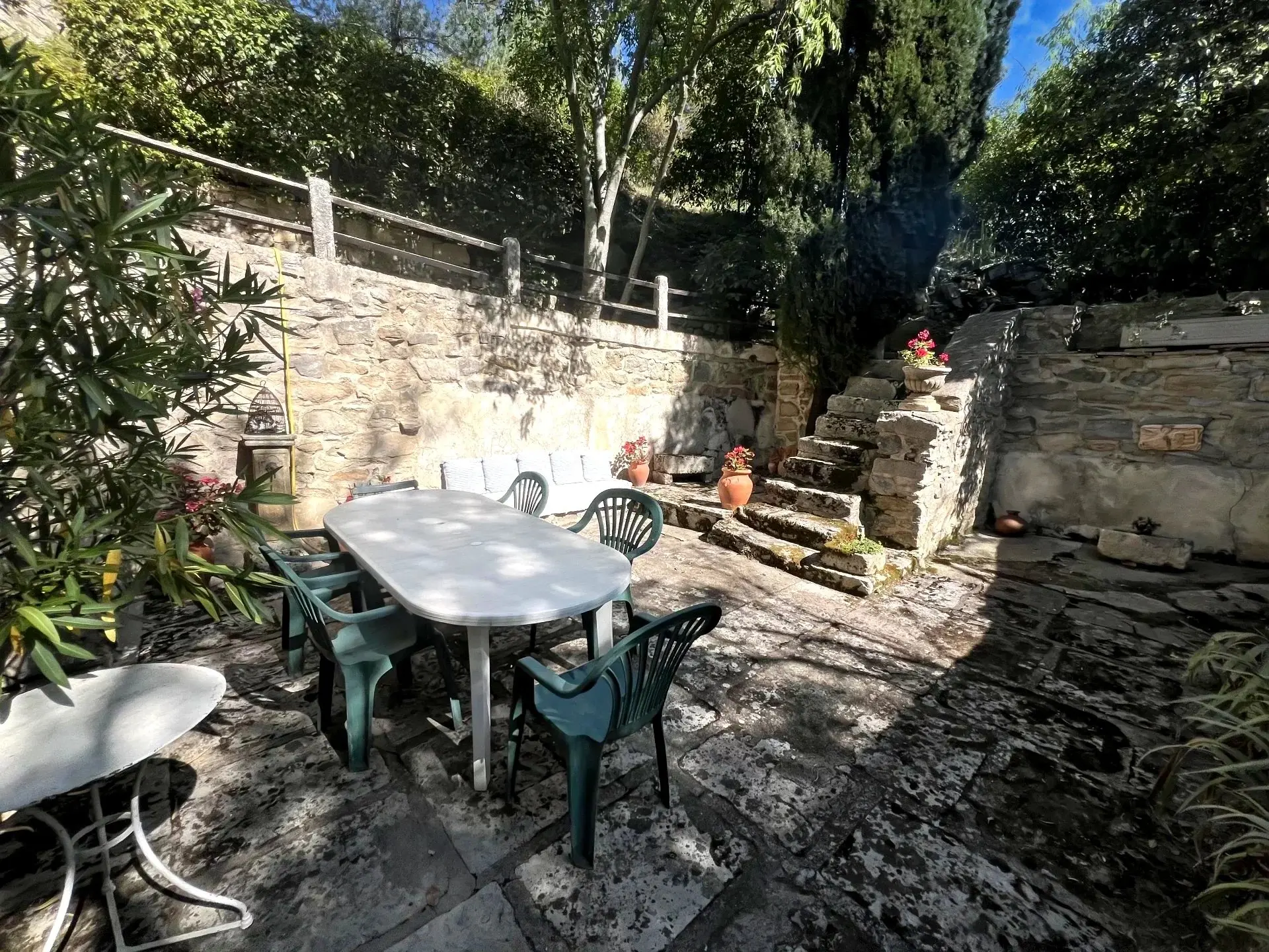 Maison provençale du XVIIIe siècle avec piscine et jardin arboré à Langlade