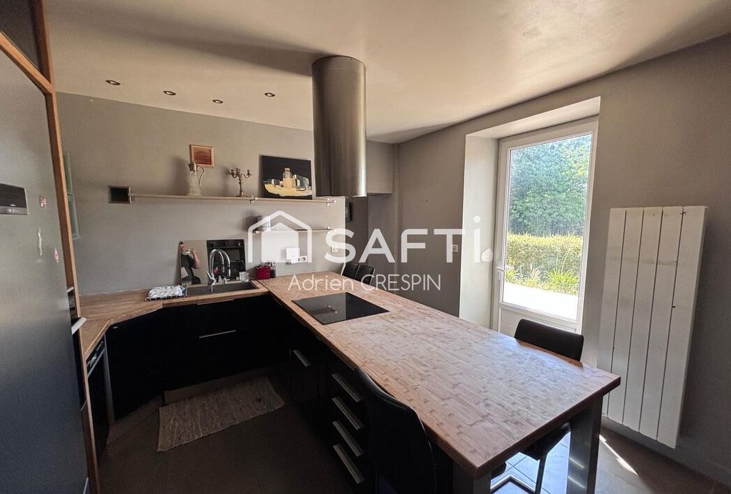 Moulin - Presbytère à vendre à Saint-Sulpice-des-Landes (35390) — Ille-et-Vilaine – 167 m²