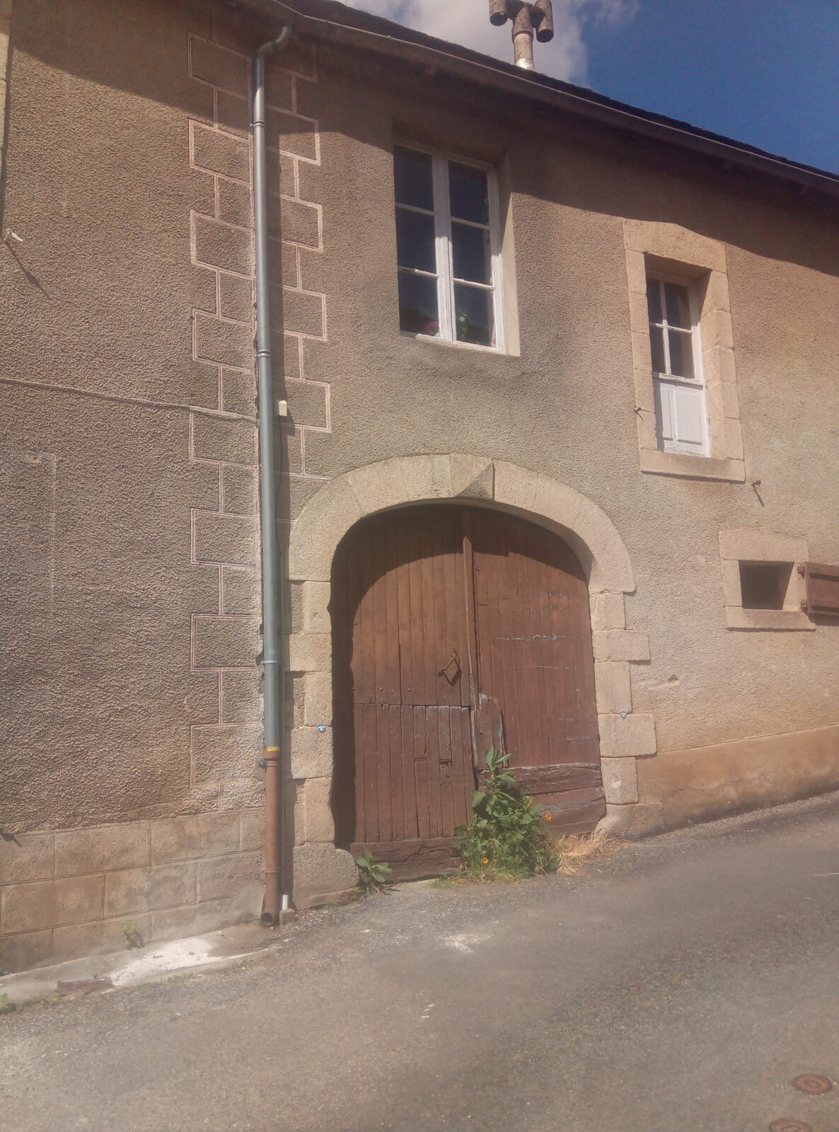 Maison à rénover à vendre à Forgès (19380) — Corrèze – 164 m² – 4 ch.