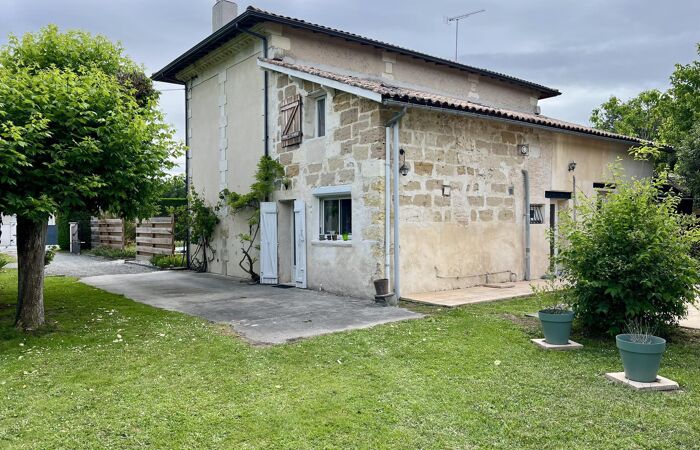Maison Pierre 202m2 5 chambres, piscine, terrain 1510m2