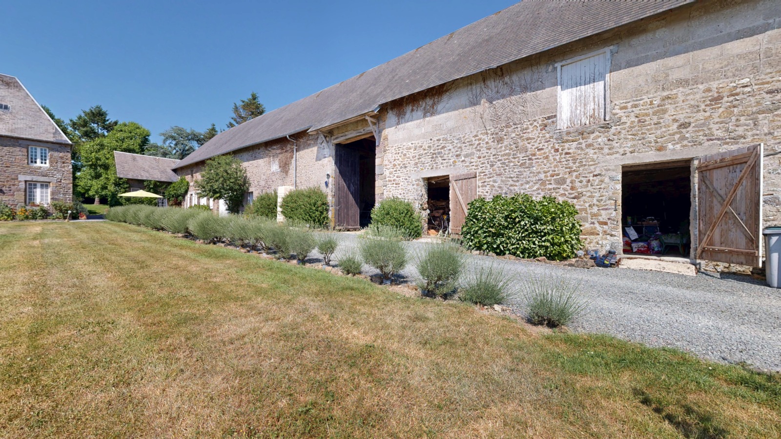 Propriéte 10 pièces 5 chambres 210 m² avec grange