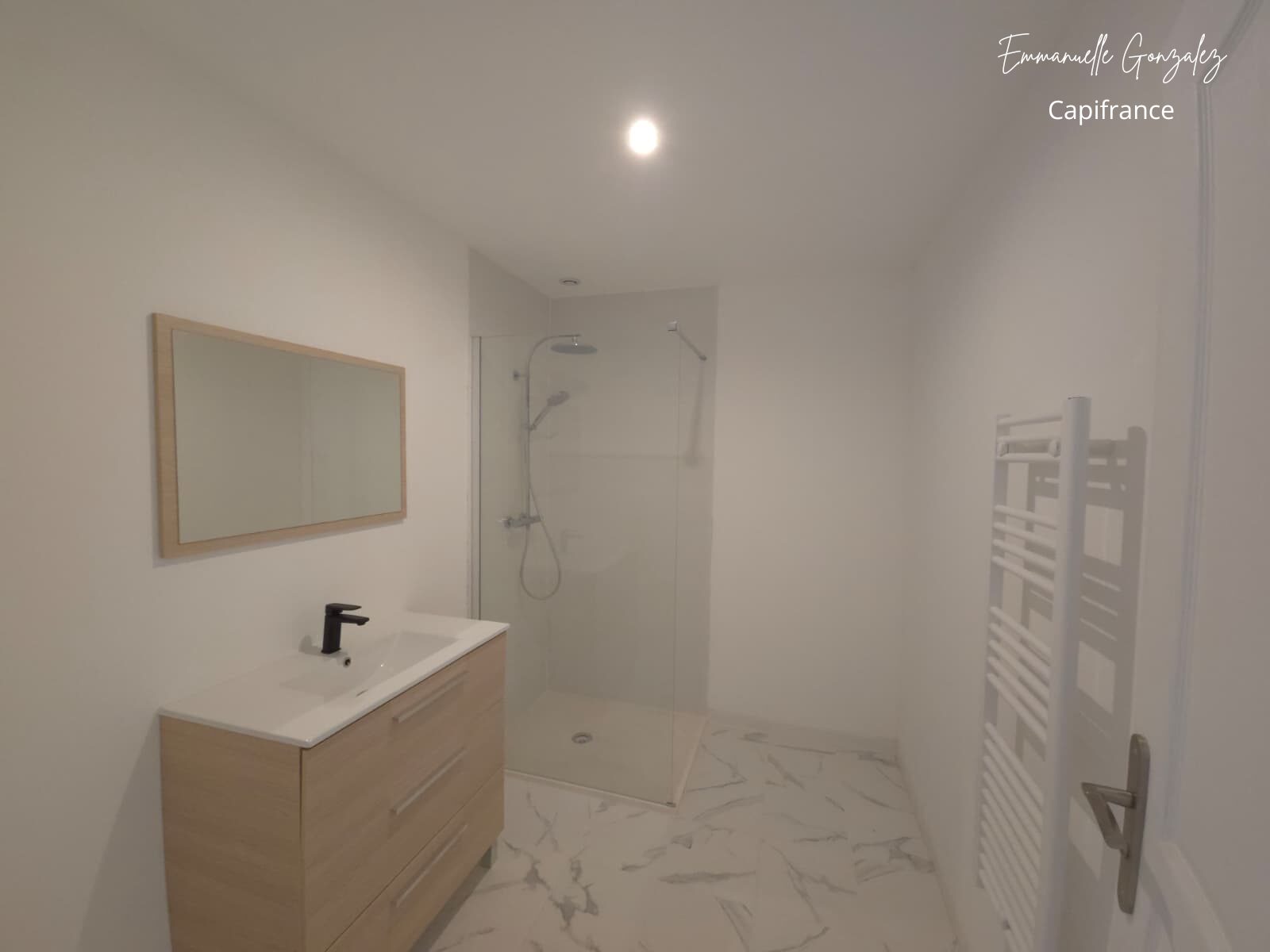 Maison de caractère entièrement rénovée 200m² ROUJAN (34)