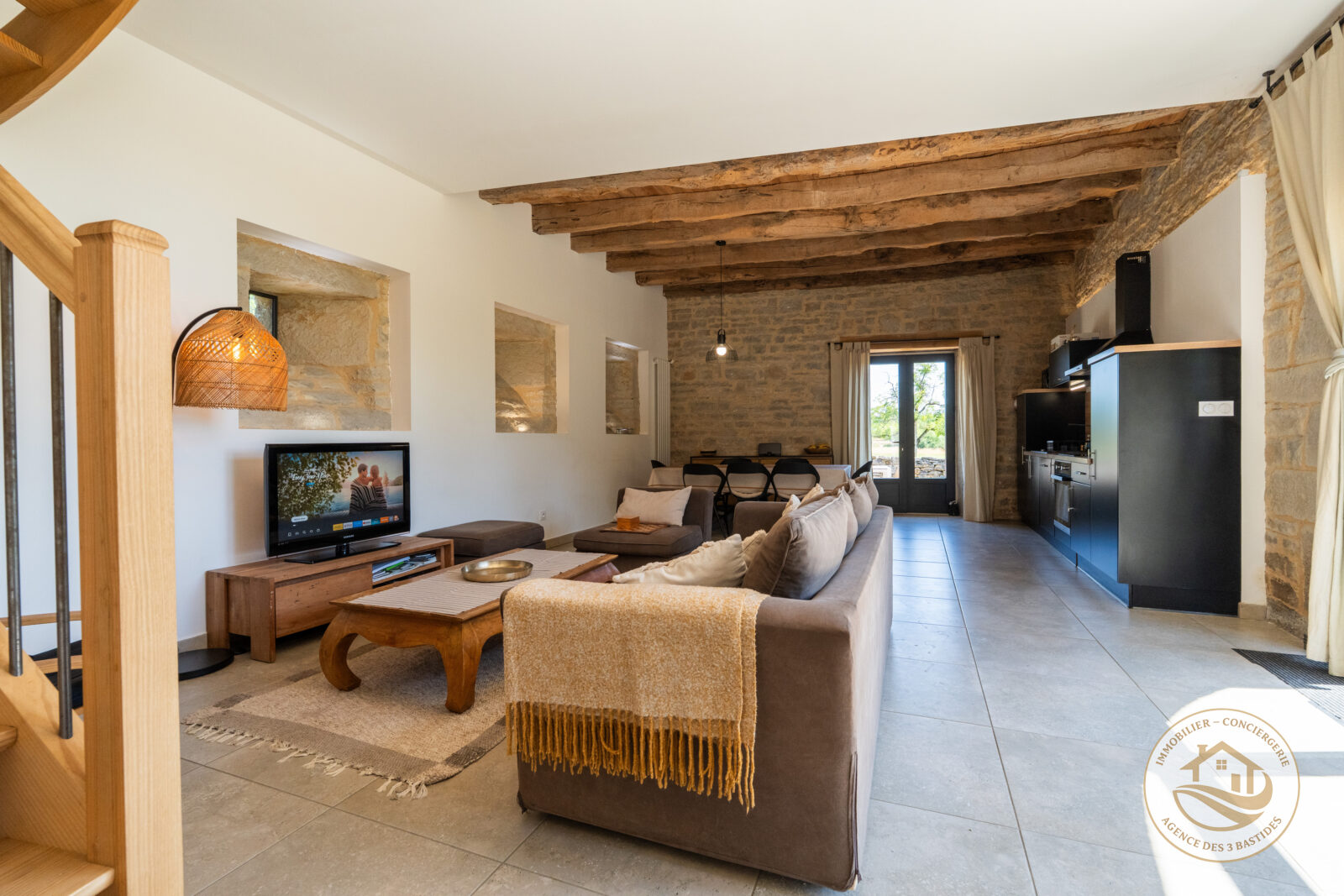 EN EXCLUSIVITE – MAGNIFIQUE MAS QUERCYNOIS, MAISON D’AMIS, PISCINE ET 3,6 HECTARES