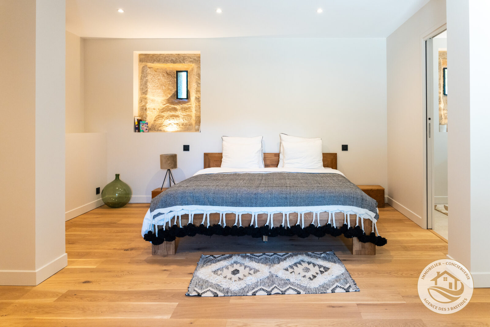EN EXCLUSIVITE – MAGNIFIQUE MAS QUERCYNOIS, MAISON D’AMIS, PISCINE ET 3,6 HECTARES