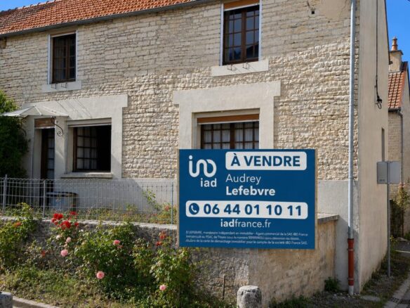 Maison en pierre à Ville-sur-Arce (10110) — Aube