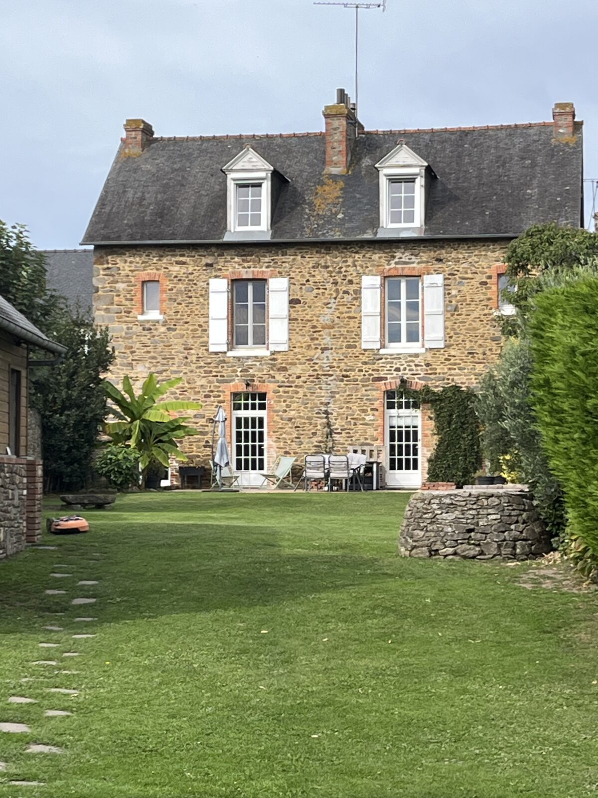 10 mns de Saint Malo et des bords de Rance