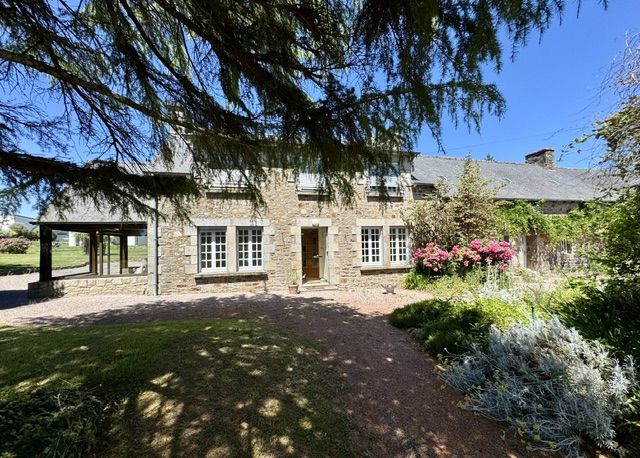 Ancien corps de ferme à vendre à Châtelaudren-Plouagat (22170) — Côtes-d'Armor – 124 m²