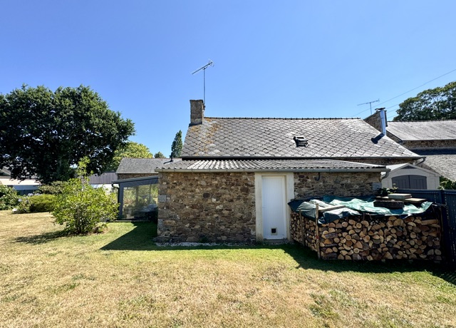 Maison en pierre à vendre à Plélo (22170) — Côtes-d'Armor – 94 m² – 3 ch.