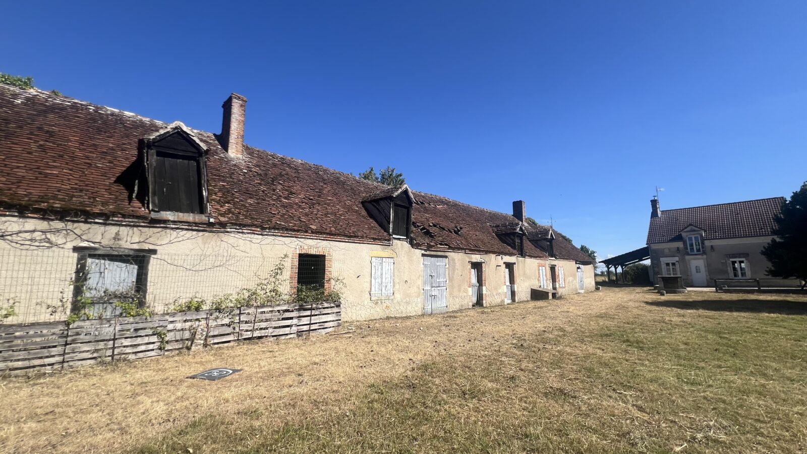 Corps de ferme de 102 m² à Rouvres-Les-Bois (36)