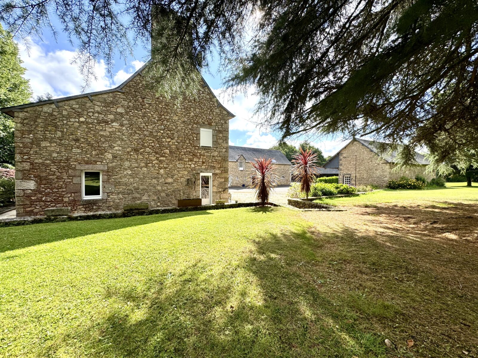 Maison de caractère à vendre à Châtelaudren-Plouagat (22170) — Côtes-d'Armor – 192 m²