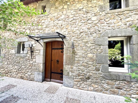 Propriété historique à Parthenay (79200) — Deux-Sèvres