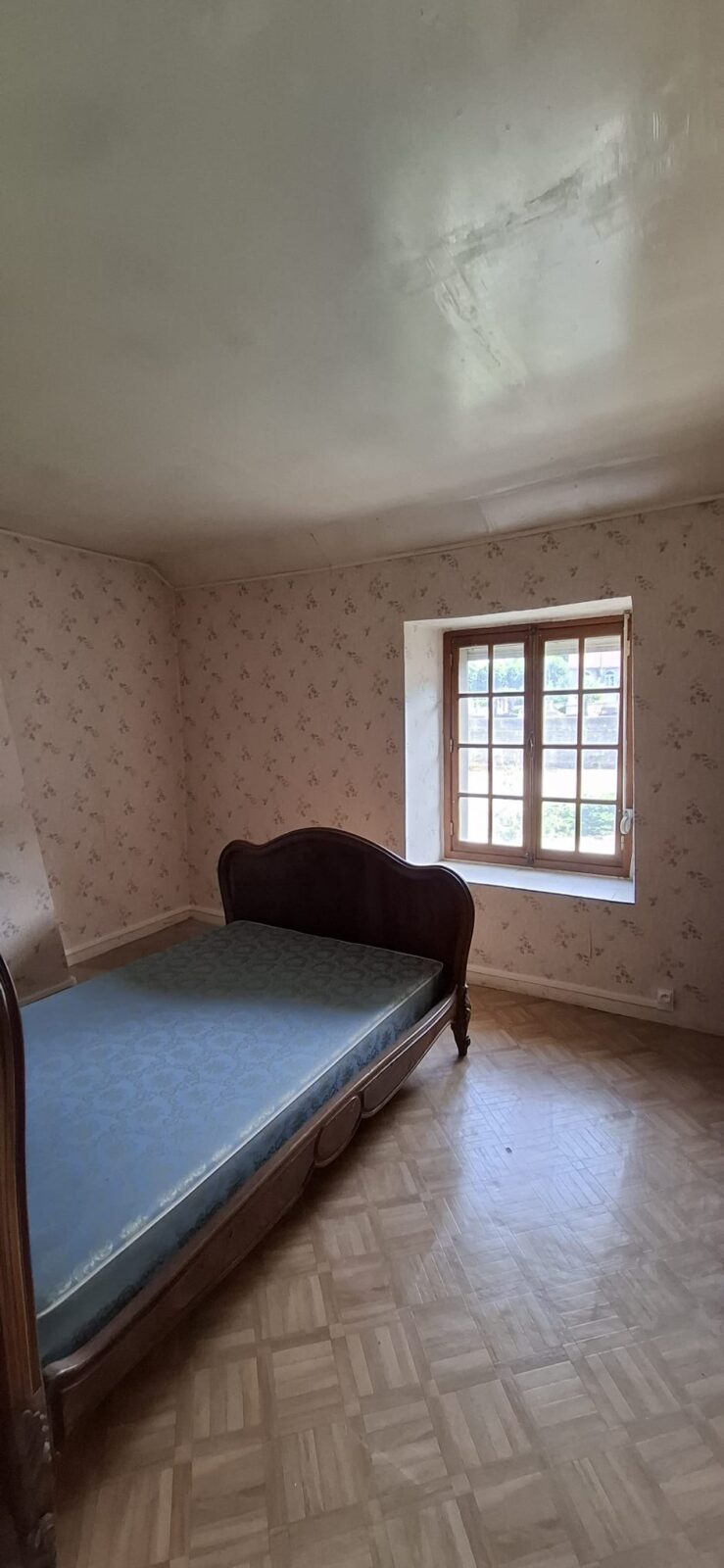 Maison en pierre offrant un beau potentiel d’aménagement à Cunfin ( 10 Aube )