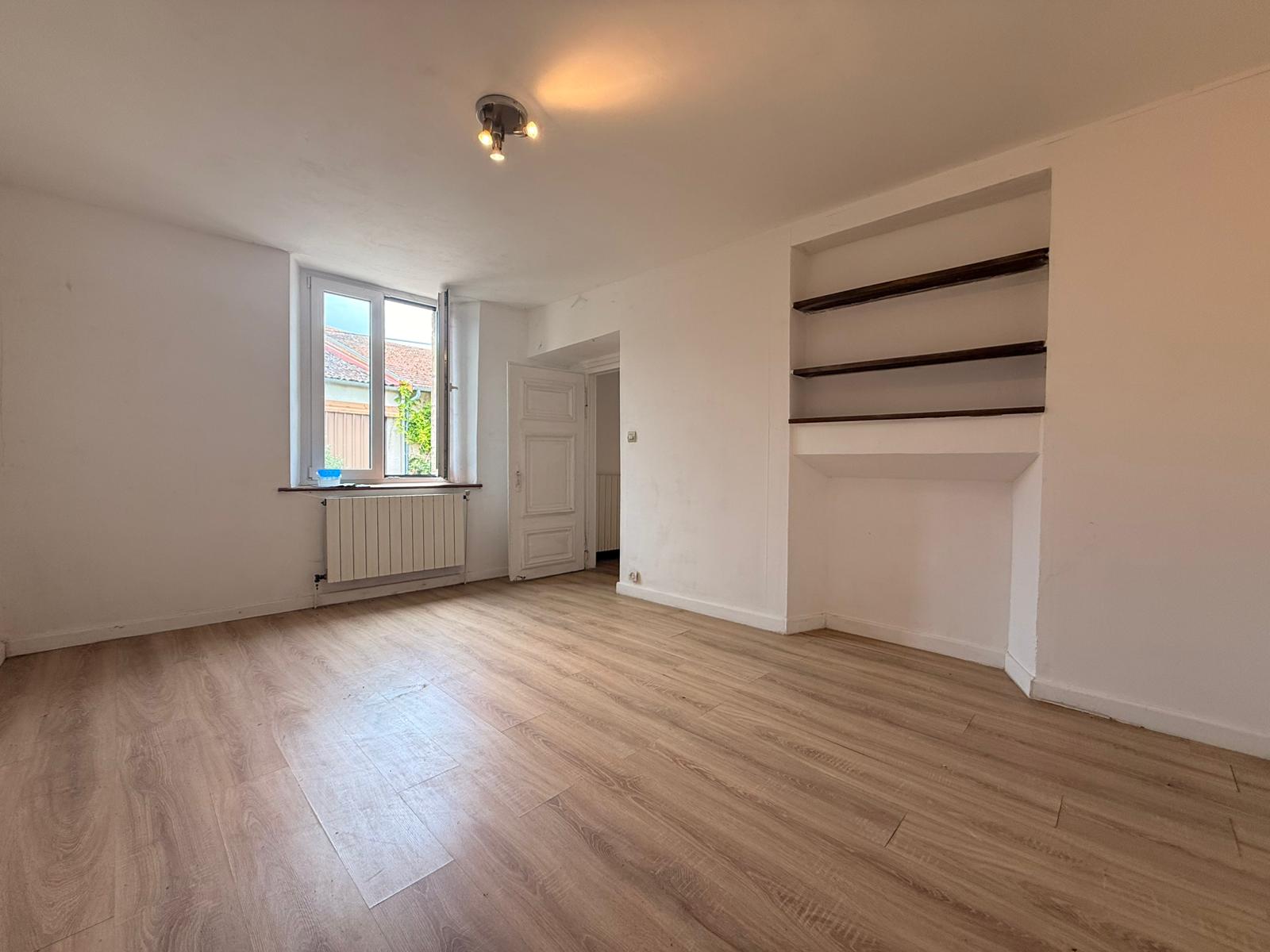 Maison en pierre à vendre à Wiseppe (55700) — Meuse – 97 m² – 2 ch.