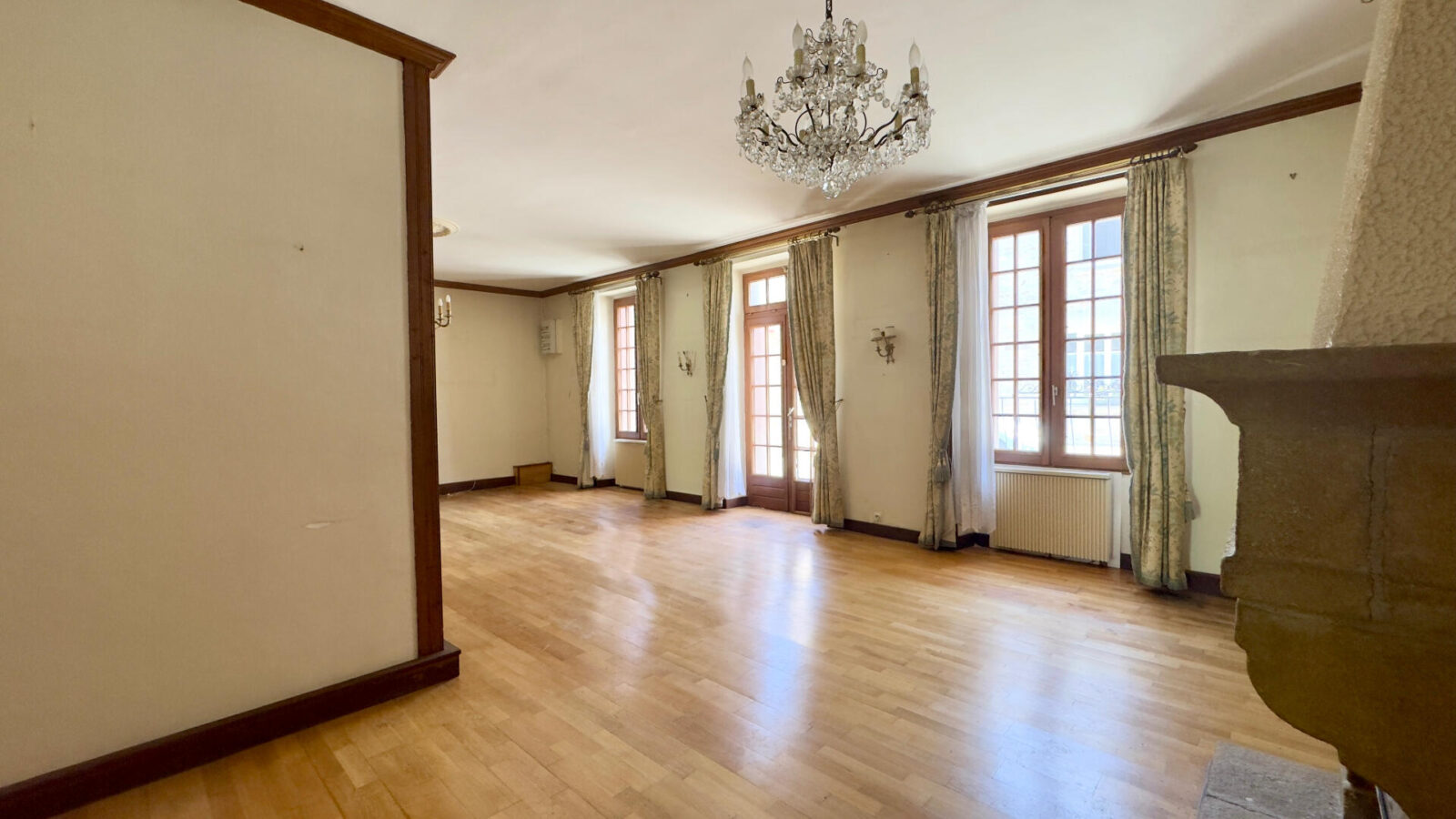 Maison de caractère à vendre à Jugon-les-Lacs (22270) — Côtes-d'Armor – 160 m² – 3 ch.