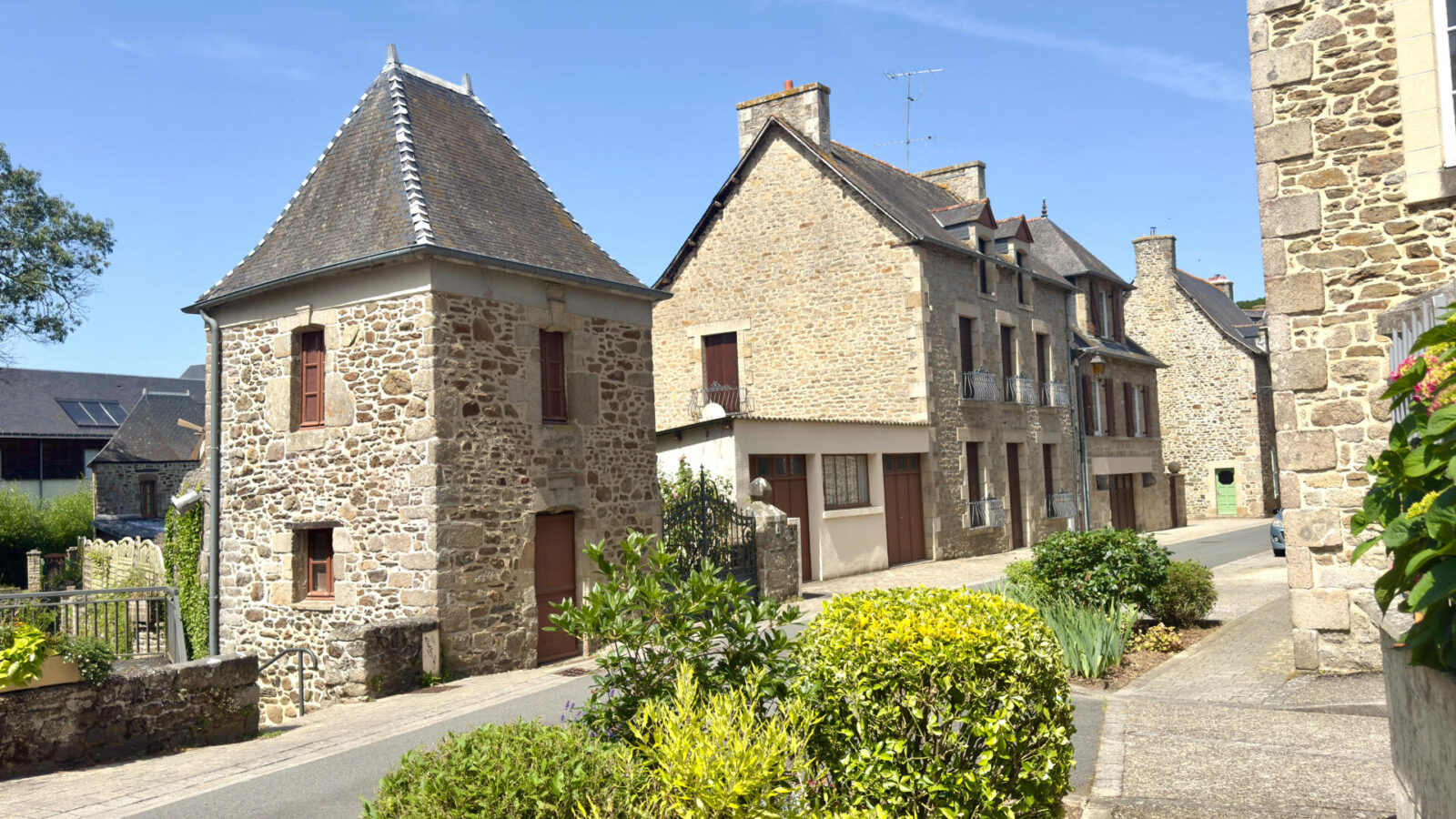 Maison de caractère à vendre à Jugon-les-Lacs (22270) — Côtes-d'Armor – 160 m² – 3 ch.