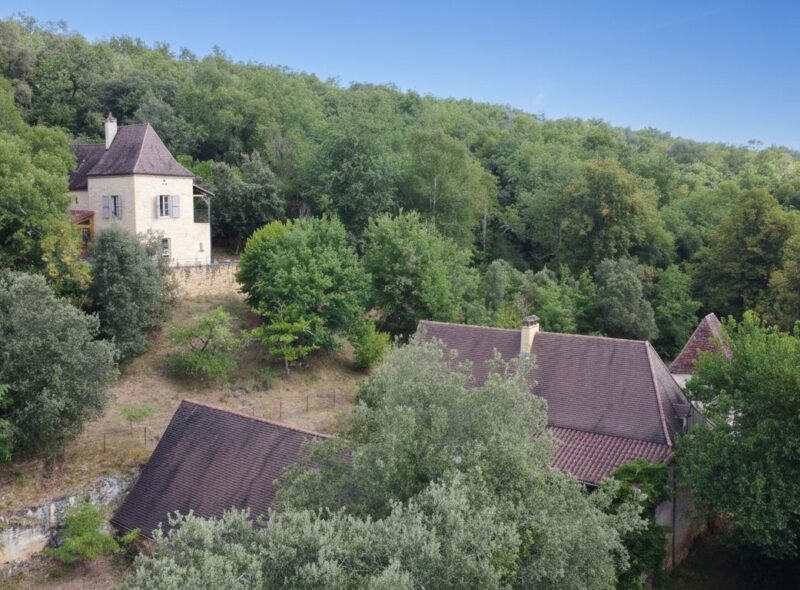 Situation privilégiée pour cette propriété avec vue sur la Vallée de la Vézère