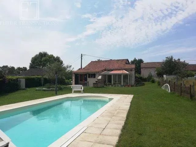 Maison en pierres avec piscine – Maison en pierre à Brantôme en Périgord