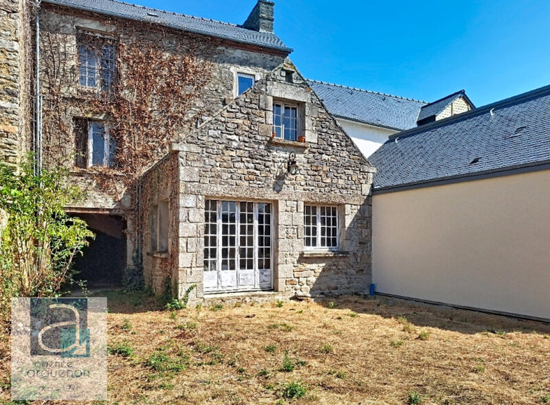 Maison en pierre de 142 m² – 5 chambres et terrain de 280 m²