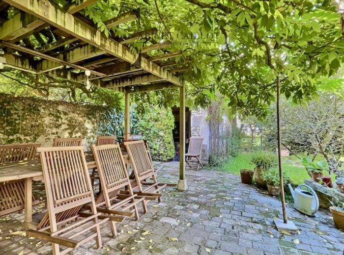 MAISON CHARENTAISE – 10 min de SAINTES (réf. 41363) – Maison ancienne à Fontcouverte
