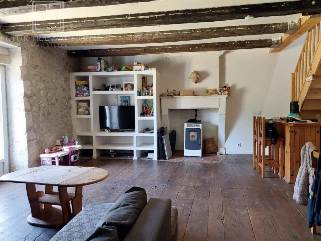 Maison et grange sur 16800 m² de terrain – Maison ancienne rénovée à Mareuil en Périgord
