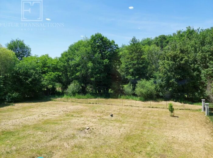 Maison et grange sur 16800 m² de terrain – Maison ancienne rénovée à Mareuil en Périgord