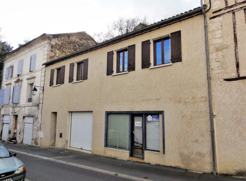 Maison, garage et jardin
