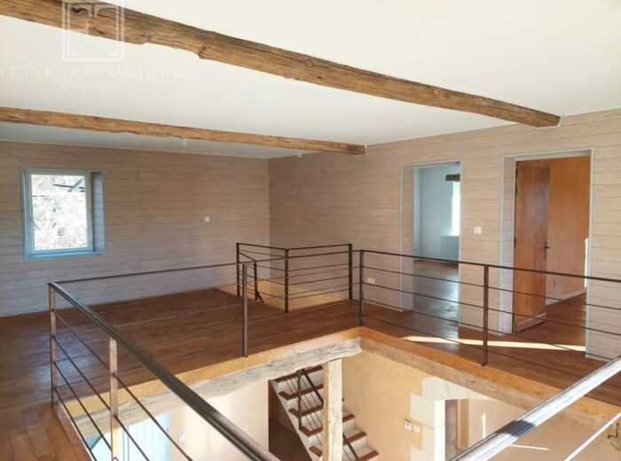 Maison sur 1559 m² de terrain – Maison ancienne à Saint-Front-la-Rivière