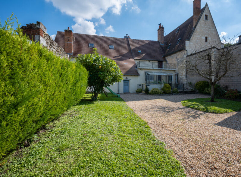 Maison ancienne de caractère au cœur du quartier des Templiers à Valençay