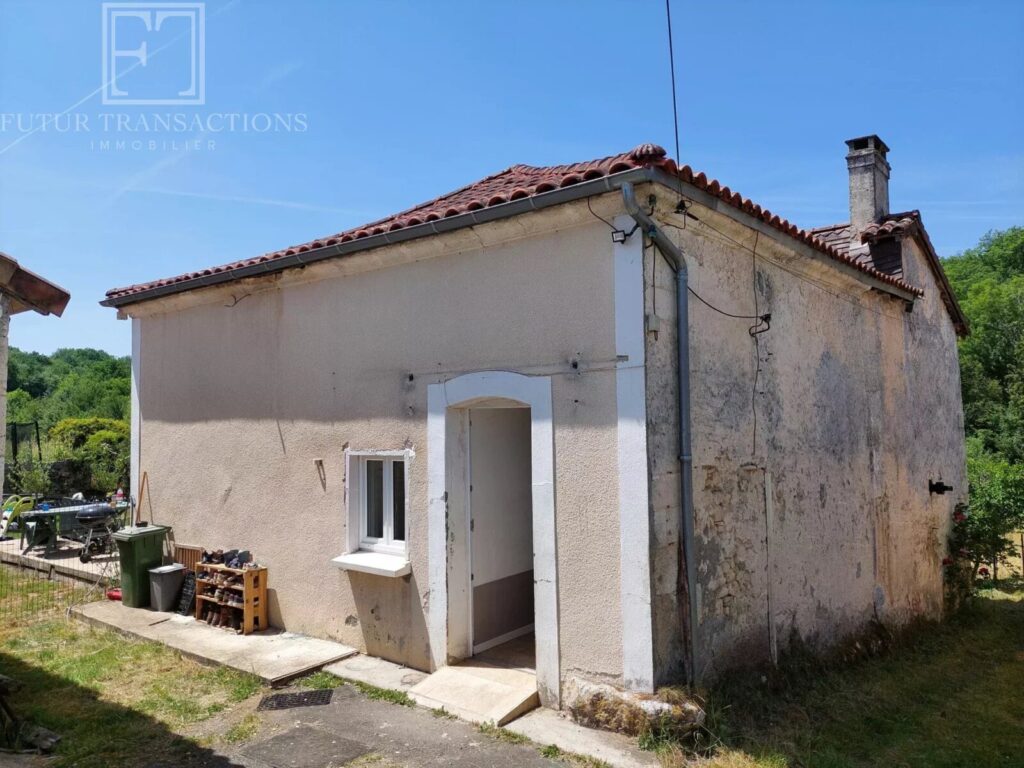Maison et grange sur 16800 m² de terrain – Maison ancienne rénovée à Mareuil en Périgord