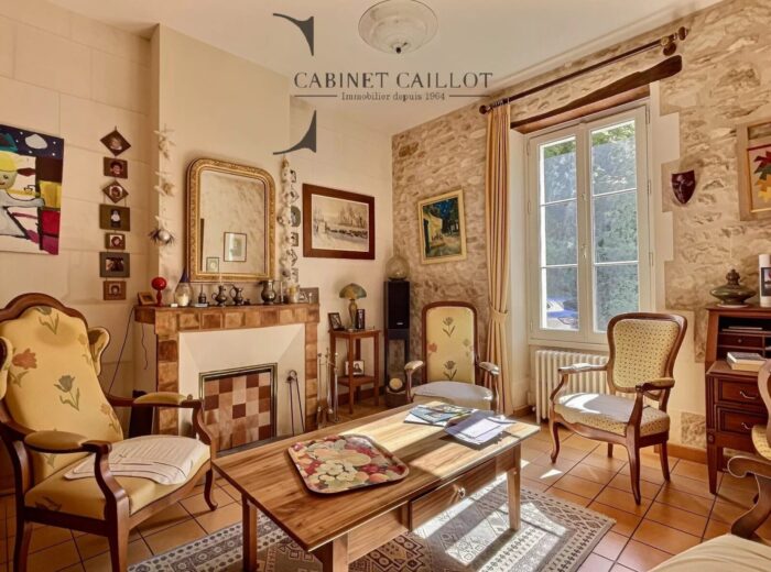MAISON CHARENTAISE – 10 min de SAINTES (réf. 41363) – Maison ancienne à Fontcouverte