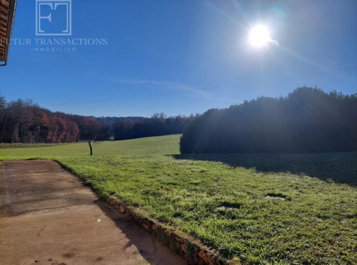 Maison sur 1559 m² de terrain – Maison ancienne à Saint-Front-la-Rivière