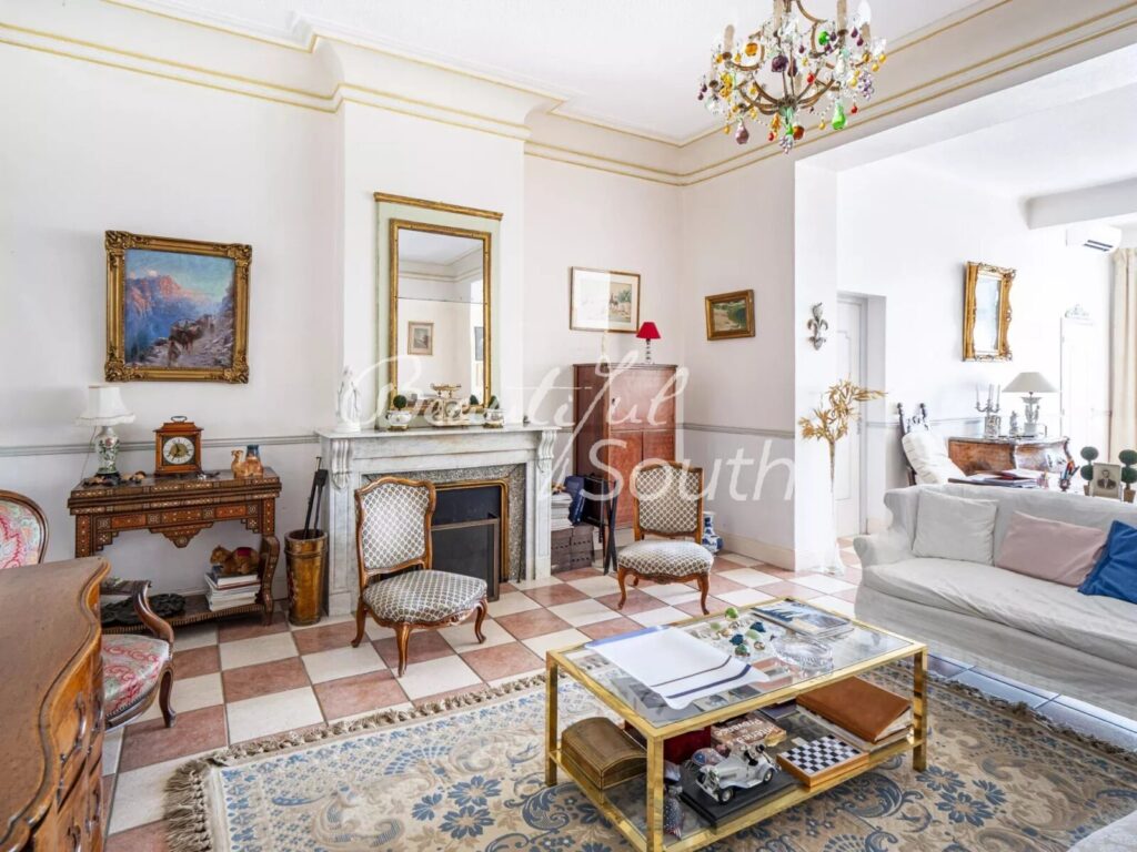MAISON DE MAÎTRE, 290m², JARDIN ARBORE, ILLE SUR TET – Maison de maître à Ille-sur-Têt