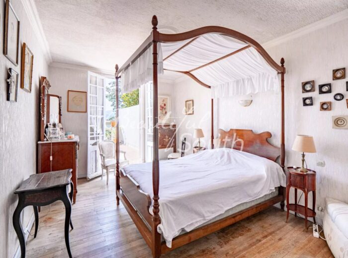 Maison de maître avec jardin à Ille-sur-Têt – Maison de maître à Ille-sur-Têt