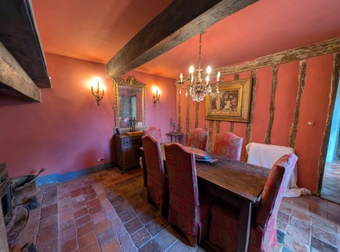 Maison de Charme à Laguian-Mazous – Maison ancienne à Estampes