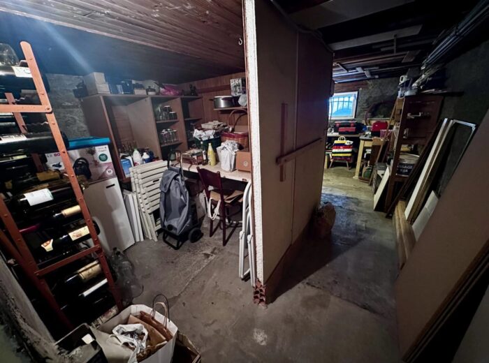Vaste apt F4 dans maison bourgeoise, terrasses, atelier, cave – Appartement ancien à Perpignan