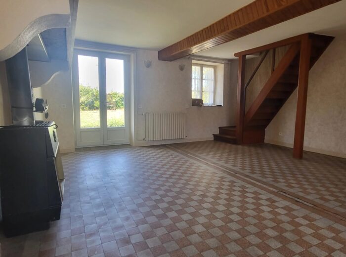 Maison avec jardin dans un hameau tranquille – Maison ancienne à Saint-Honoré-les-Bains