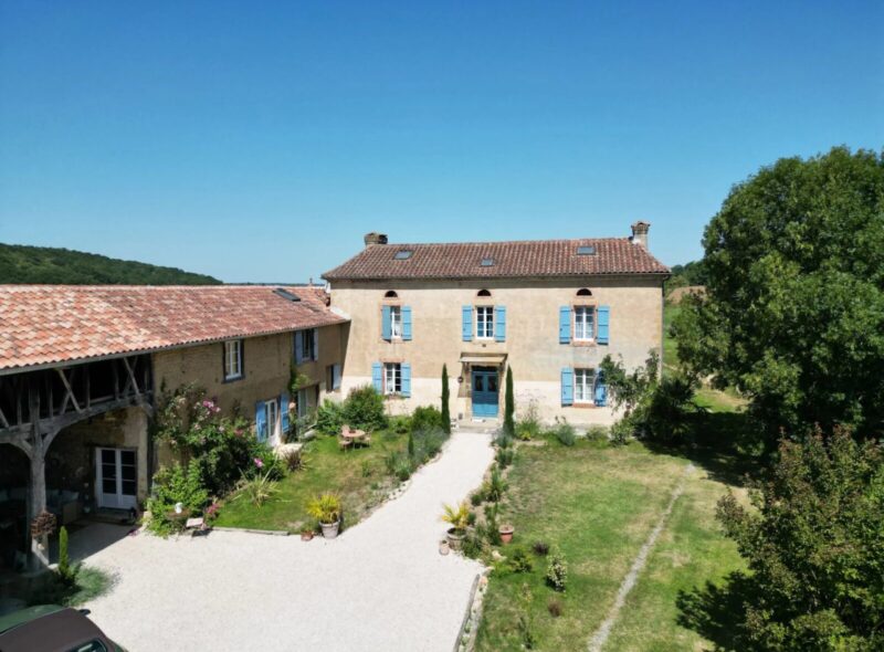Maison de maître avec piscine à Estampes