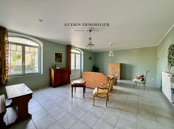 SUD BERGERAC – AUTHENTIQUE PROPRIÉTÉ EN – Château à Gageac-et-Rouillac