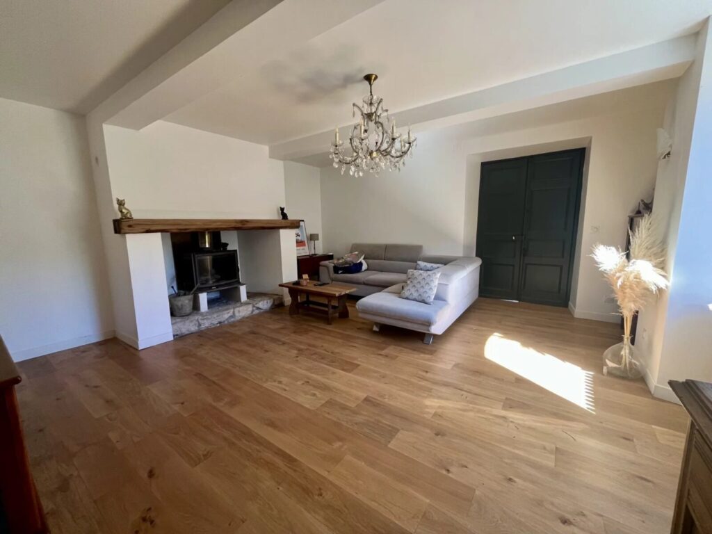 Belle maison de caractère rénovée, 4 chambres, dépendances, 1,7ha de… – Maison de caractère à Maubourguet