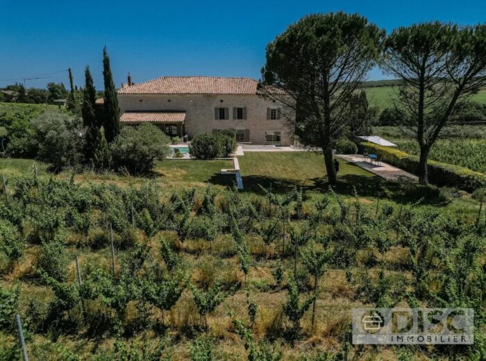 Magnifique propriété en pierre avec vues sur les vignobles, piscine… – Maison ancienne à Cahuzac-sur-Vère