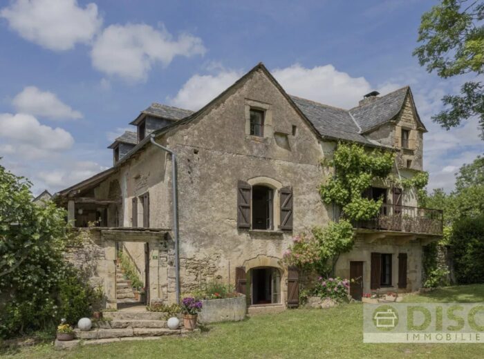 Magnifique propriété composé de quatre gîtes autour d&rsquo;une cour… – Corps de ferme à Castanet