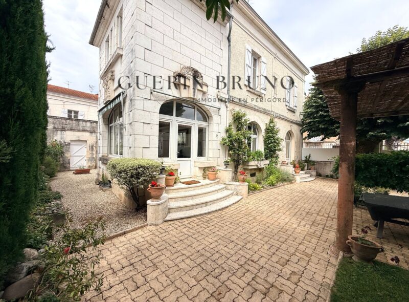 Maison de caractère avec jardin à Perigueux