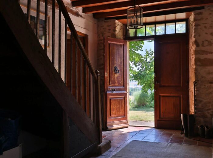 Une charmante ferme gasconne avec une vue imprenable sur les Pyrénées. – Maison ancienne à Laveraët