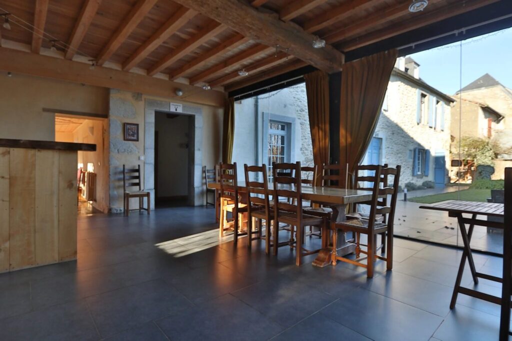 Une maison de caractère du 17ème siècle située au pied des Pyrénées. – Maison de caractère à La Barthe-de-Neste