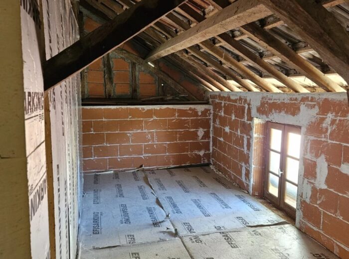 Ferme moderne avec une seconde maison à rénover – Maison à rénover à Viella
