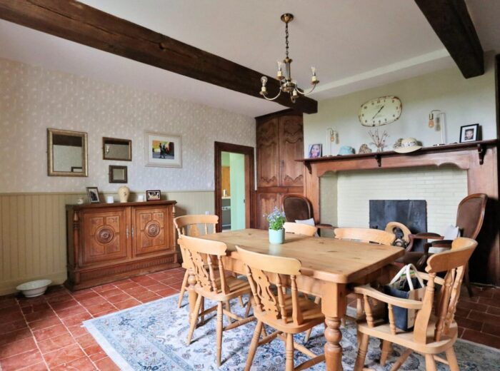 Belle maison de campagne à Madiran, 5 chambres – Maison ancienne à Madiran