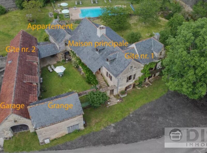 Corps de ferme avec piscine à Castanet