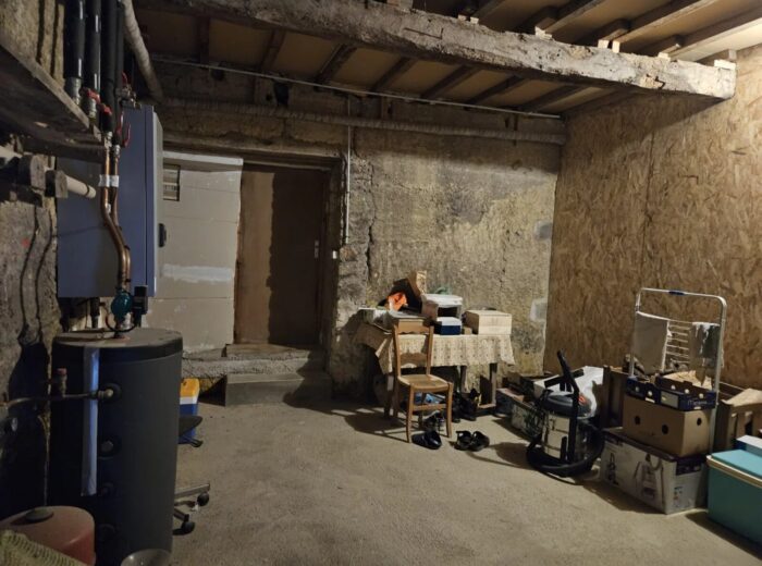 Ferme moderne avec une seconde maison à rénover – Maison à rénover à Viella